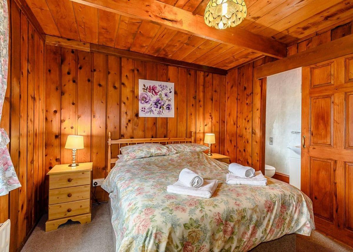 Penllwyn Lodges Montgomery Extérieur photo