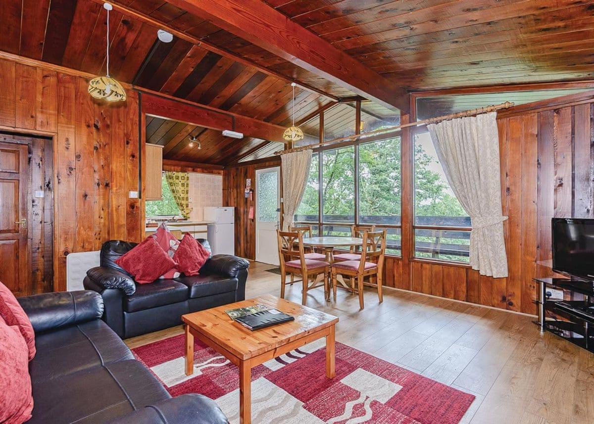 Penllwyn Lodges Montgomery Extérieur photo